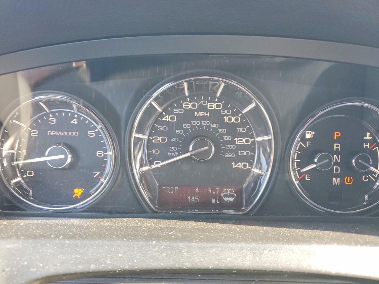 2010 LINCOLN MKS photo 9