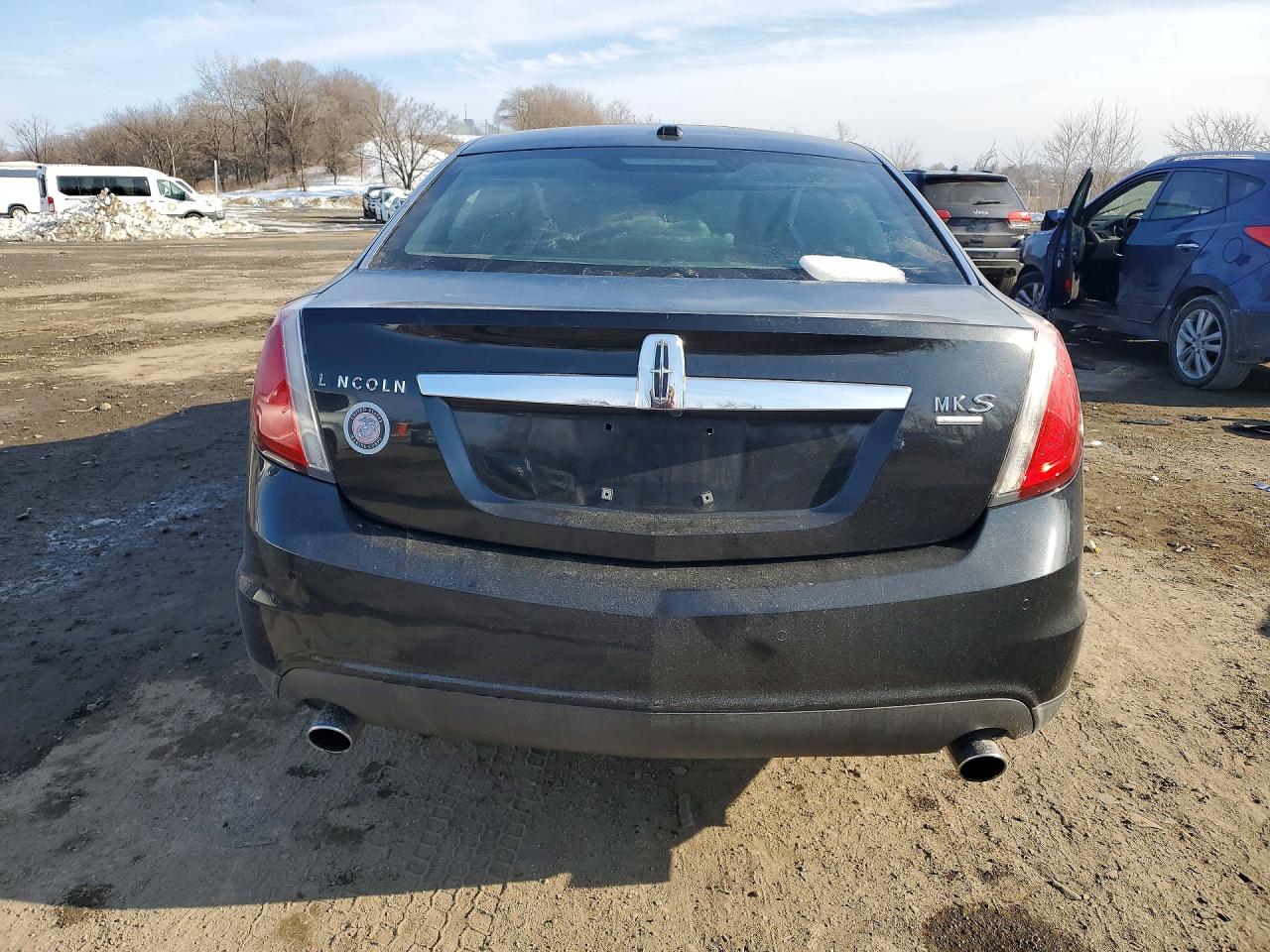 2010 LINCOLN MKS photo 6