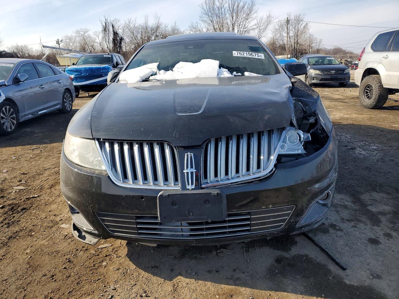 2010 LINCOLN MKS photo 5