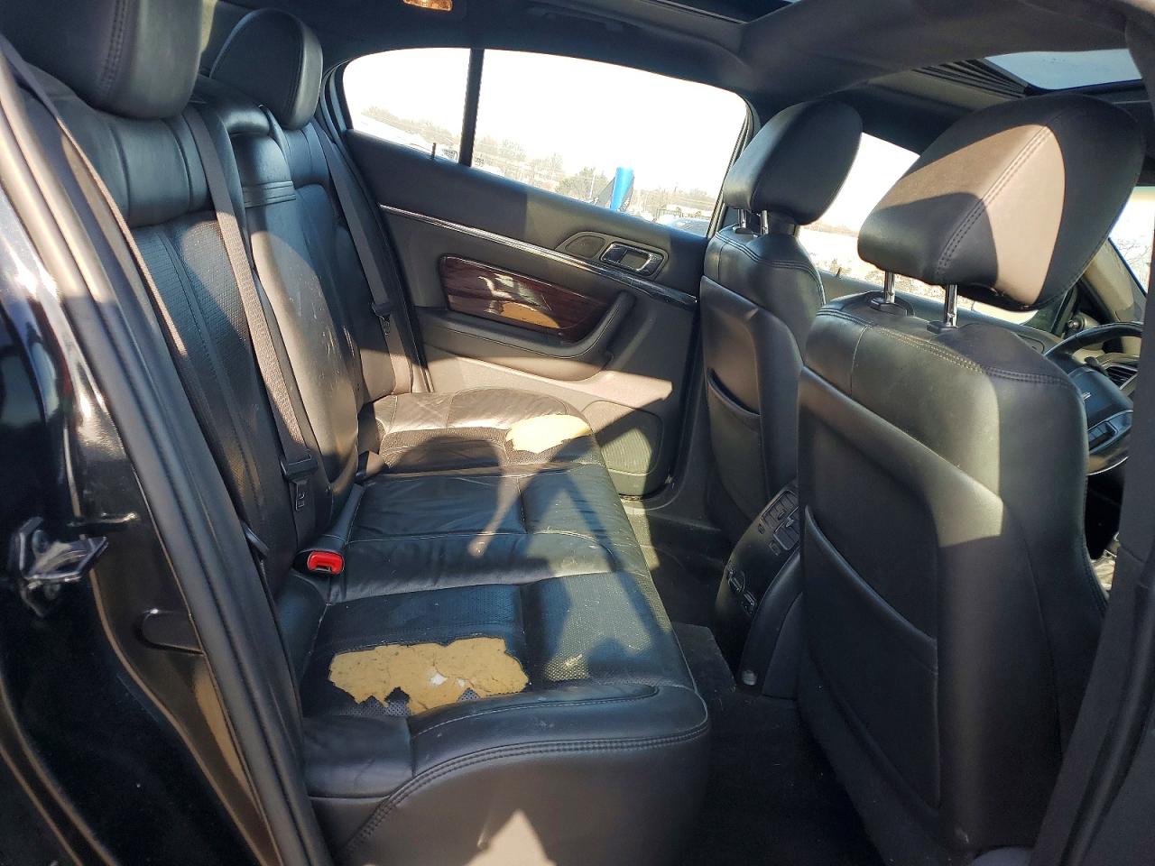 2010 LINCOLN MKS photo 10