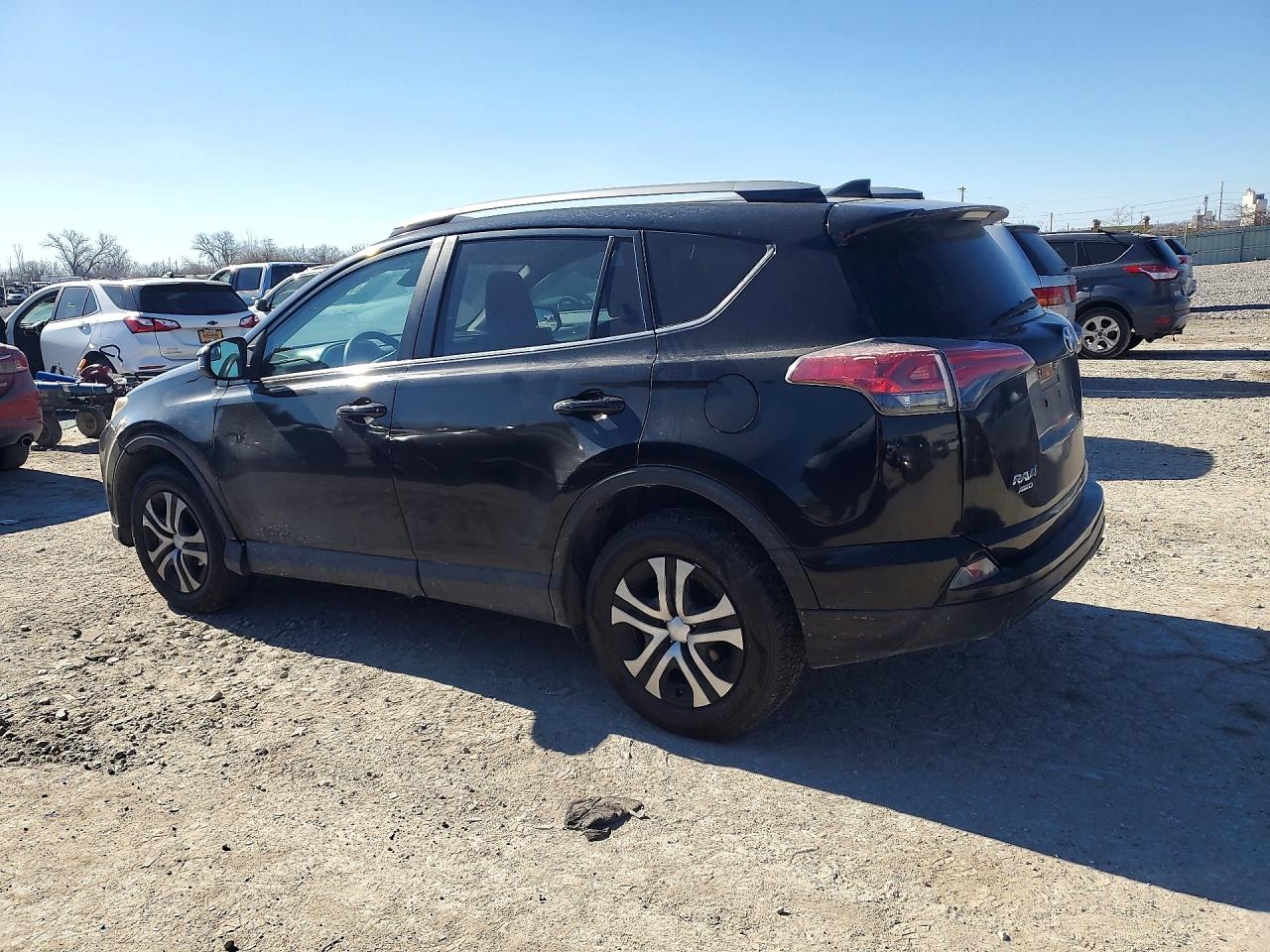 2017 TOYOTA RAV4 LE photo 2