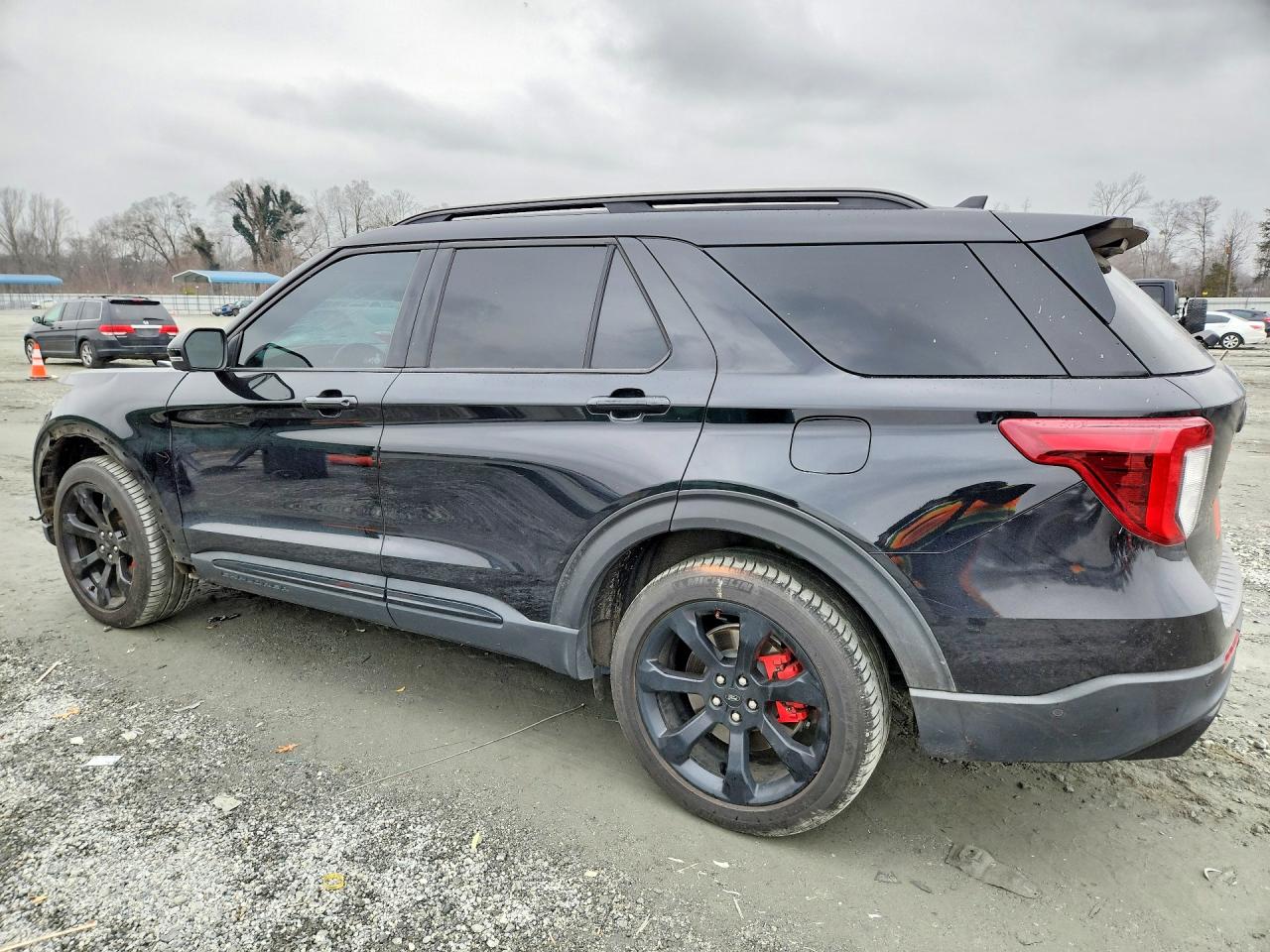 2020 FORD EXPLORER ST photo 2