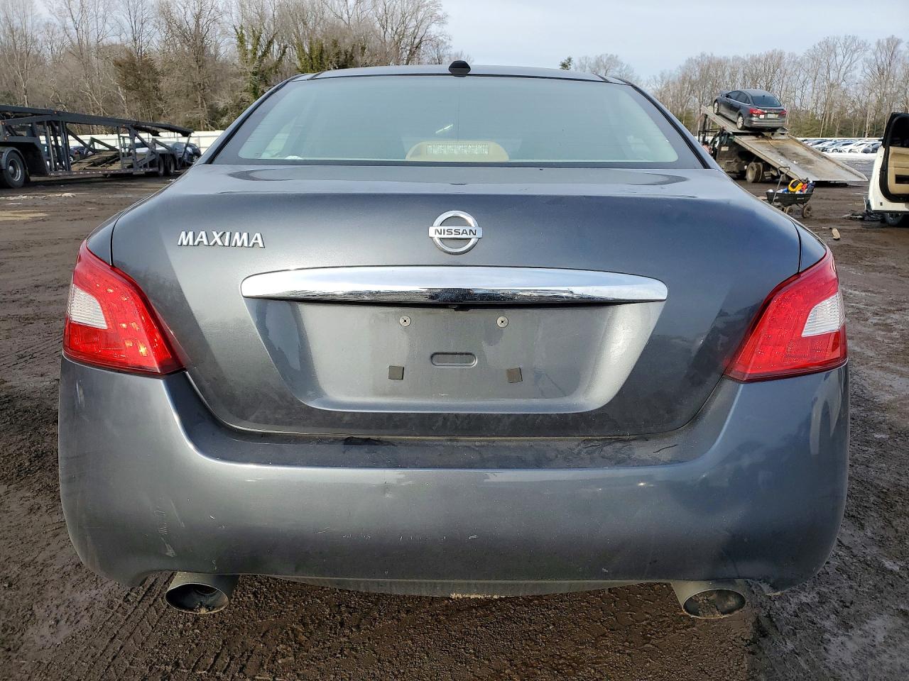 2010 NISSAN MAXIMA S photo 11