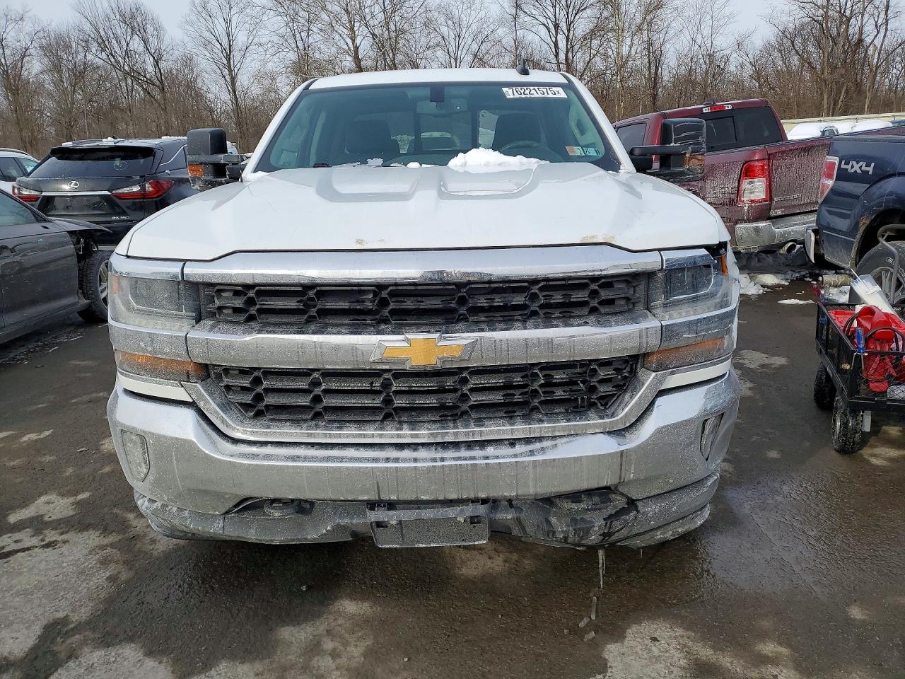 2017 CHEVROLET SILVERADO K1500 LT photo 5