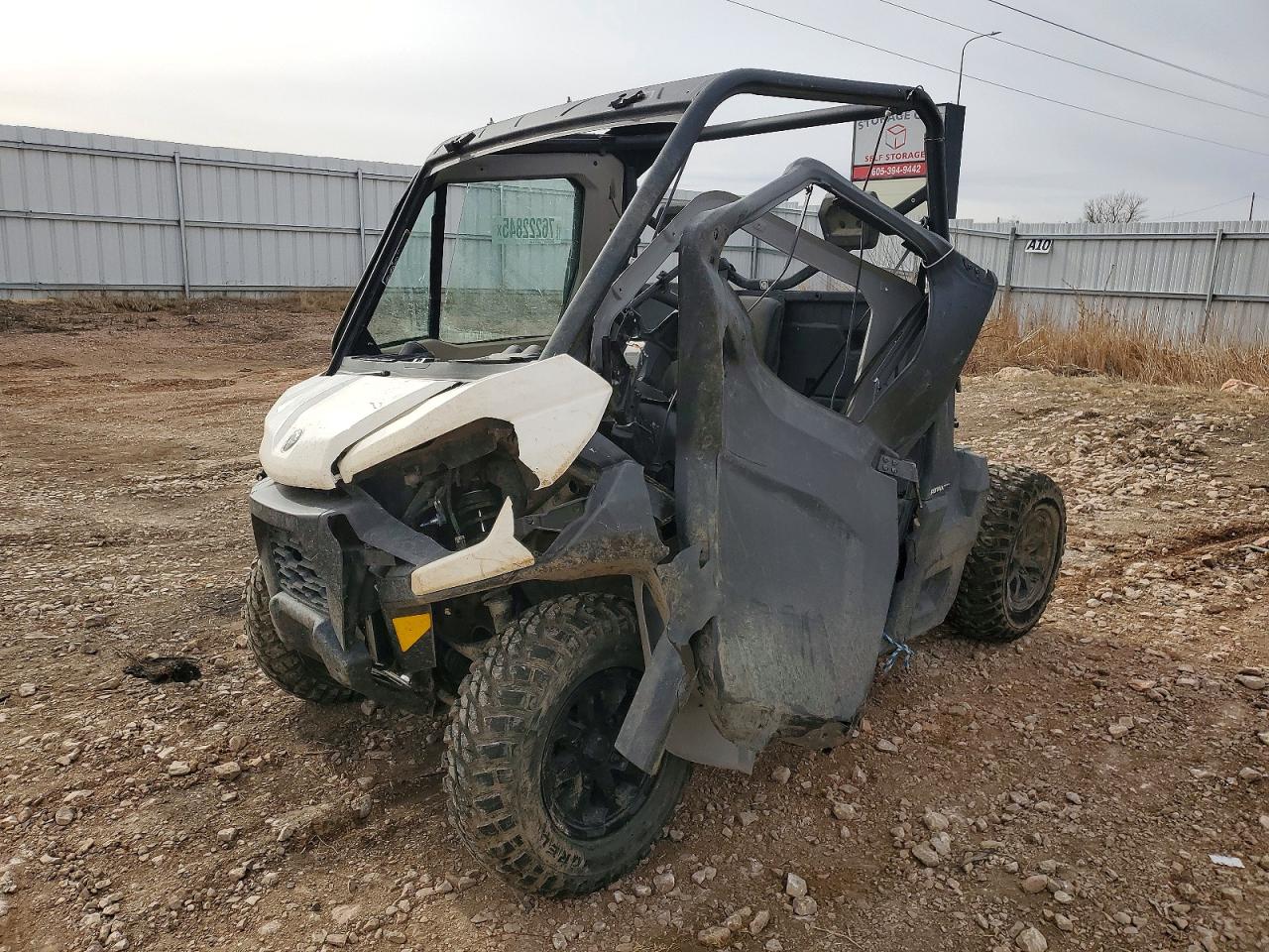 2021 CAN-AM DEFENDER UTILITY VEHICLE photo 3