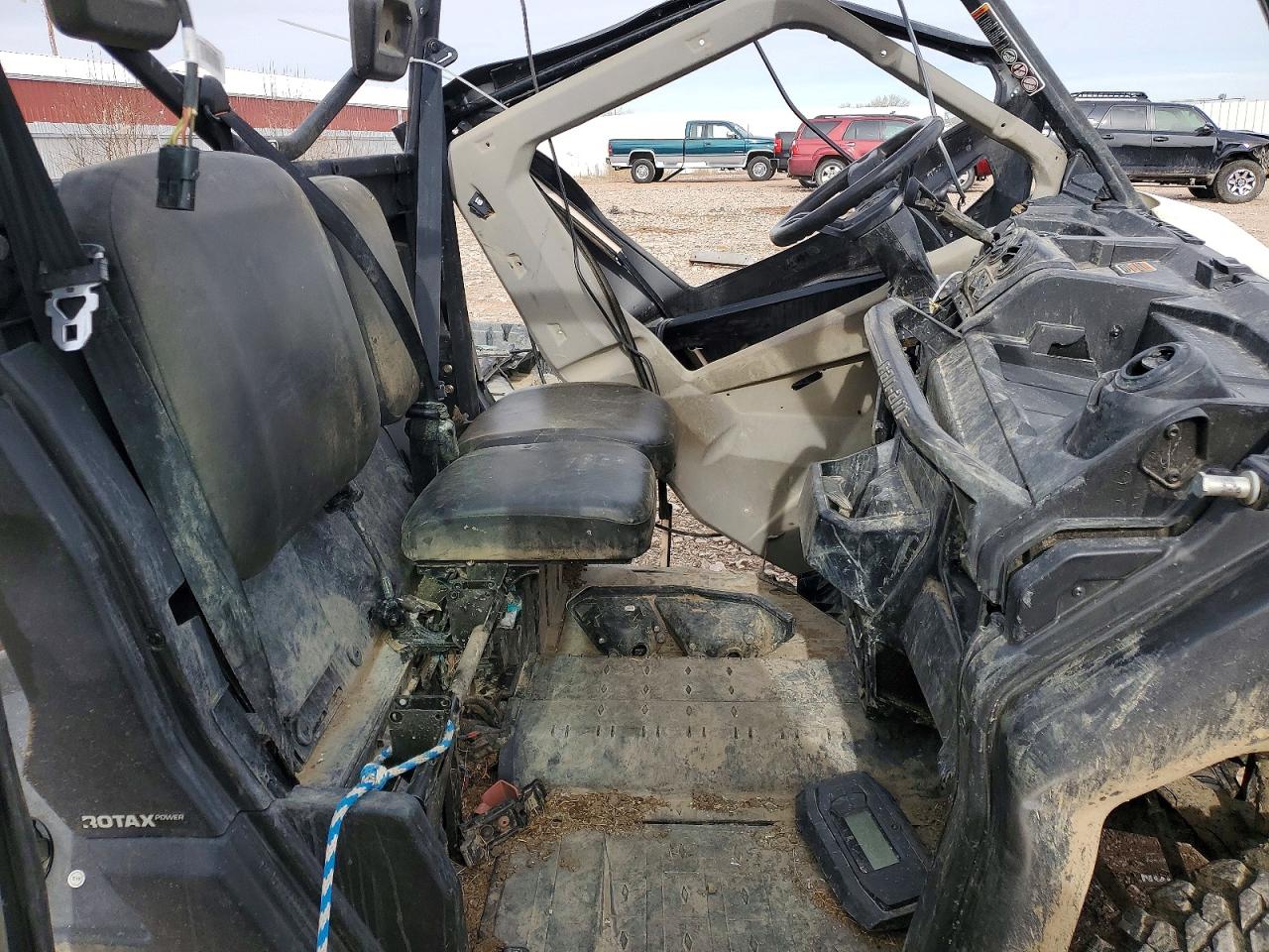 2021 CAN-AM DEFENDER UTILITY VEHICLE photo 9