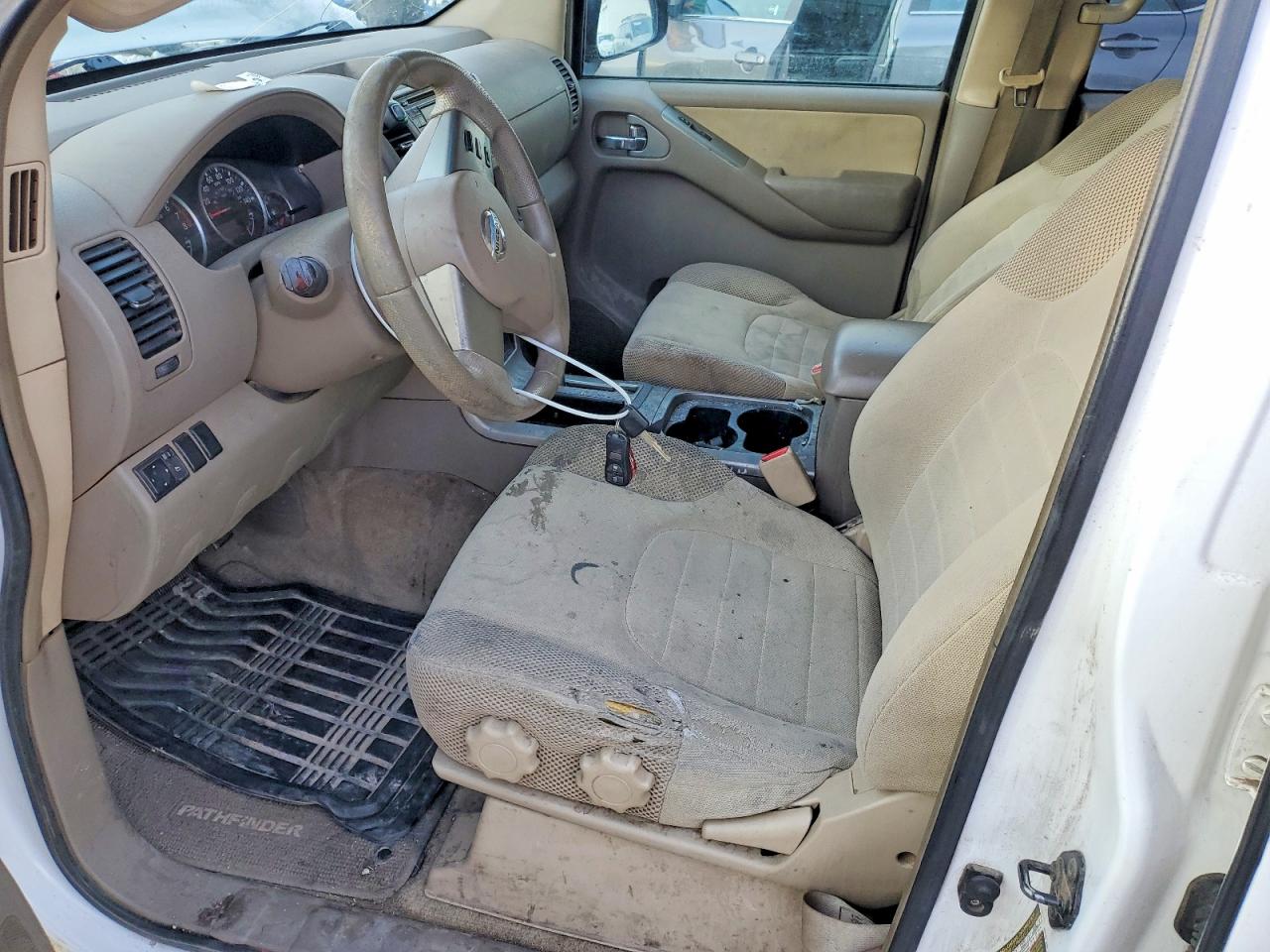 2011 NISSAN PATHFINDER S photo 7