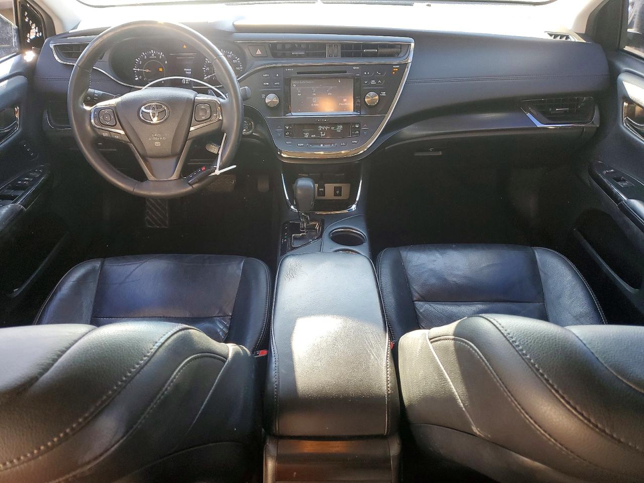 2016 TOYOTA AVALON photo 15