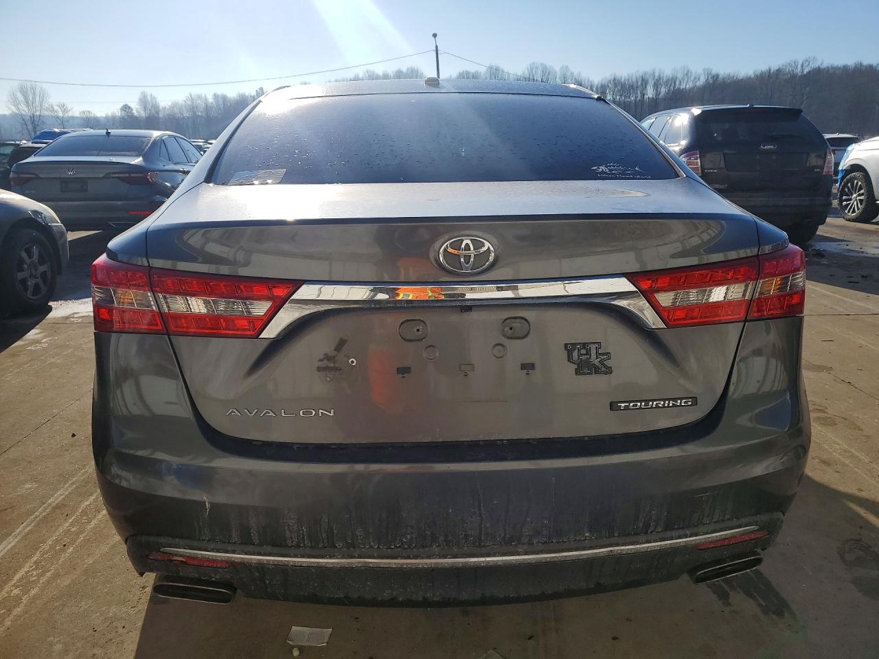 2016 TOYOTA AVALON photo 11