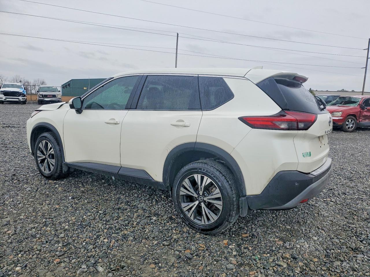 2021 NISSAN ROGUE SV photo 2
