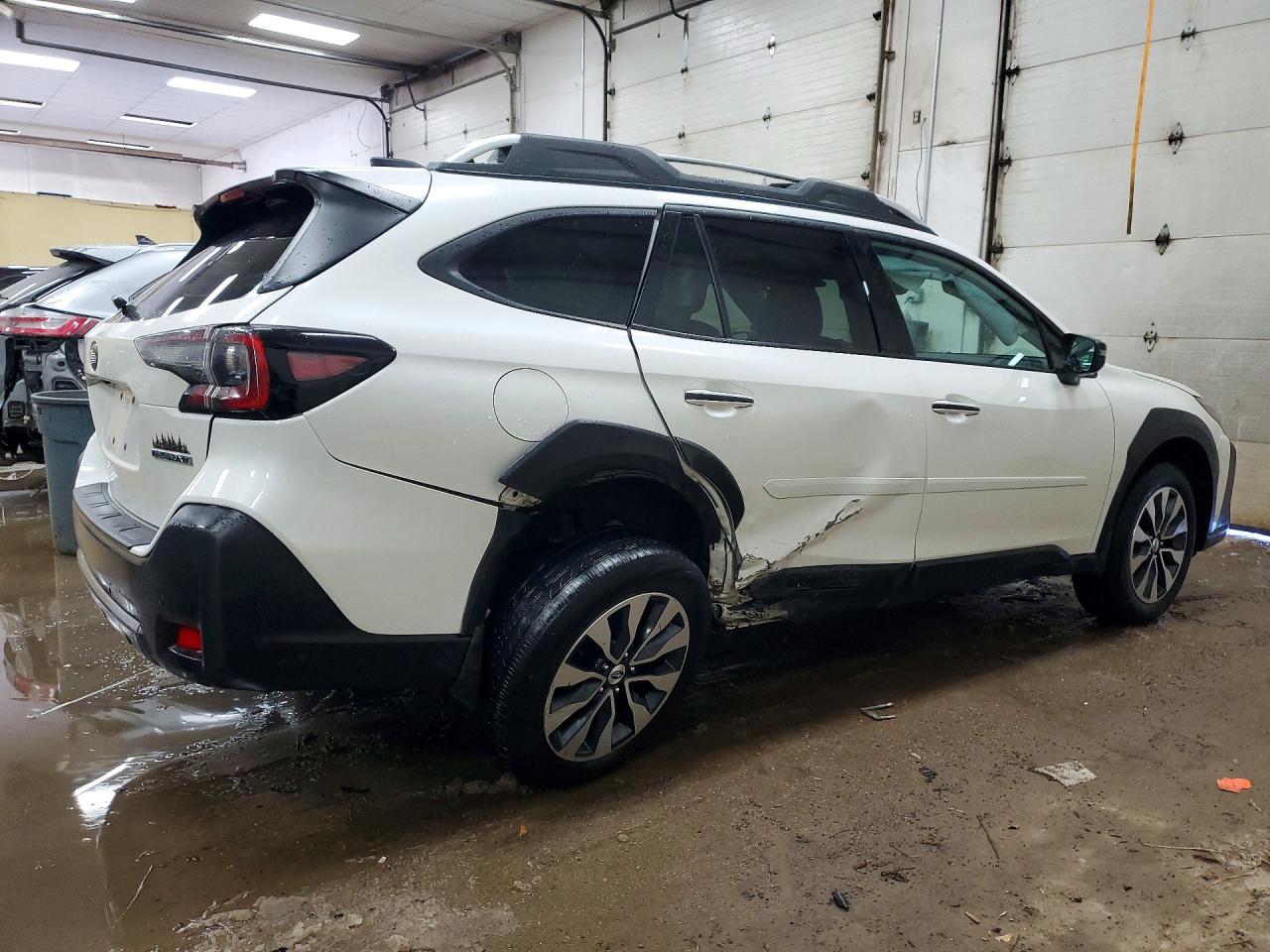 2023 SUBARU OUTBACK TOURING photo 7