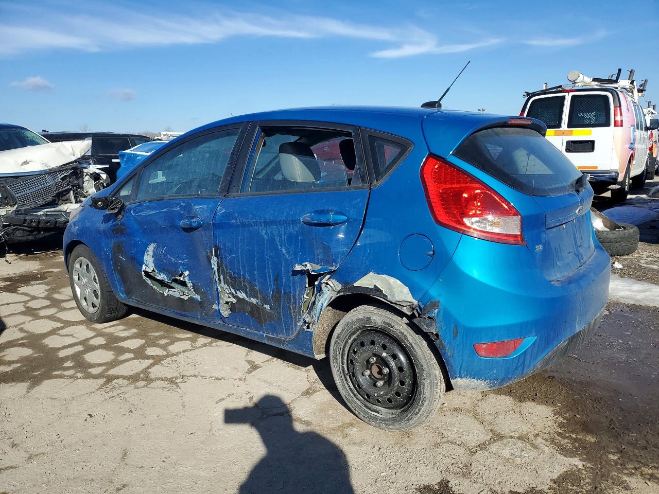 2012 FORD FIESTA SE photo 3