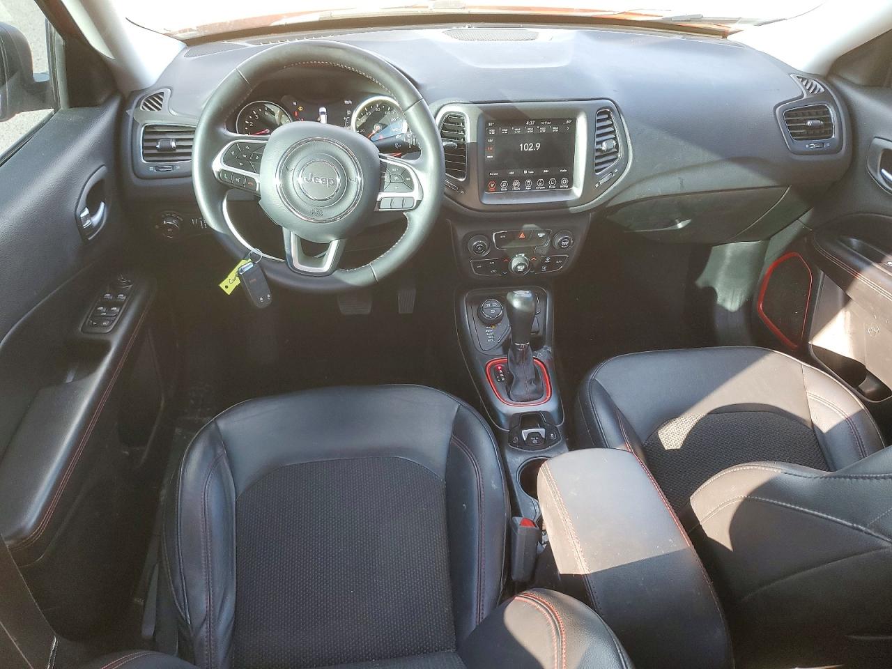 2019 JEEP COMPASS TRAILHAWK photo 8