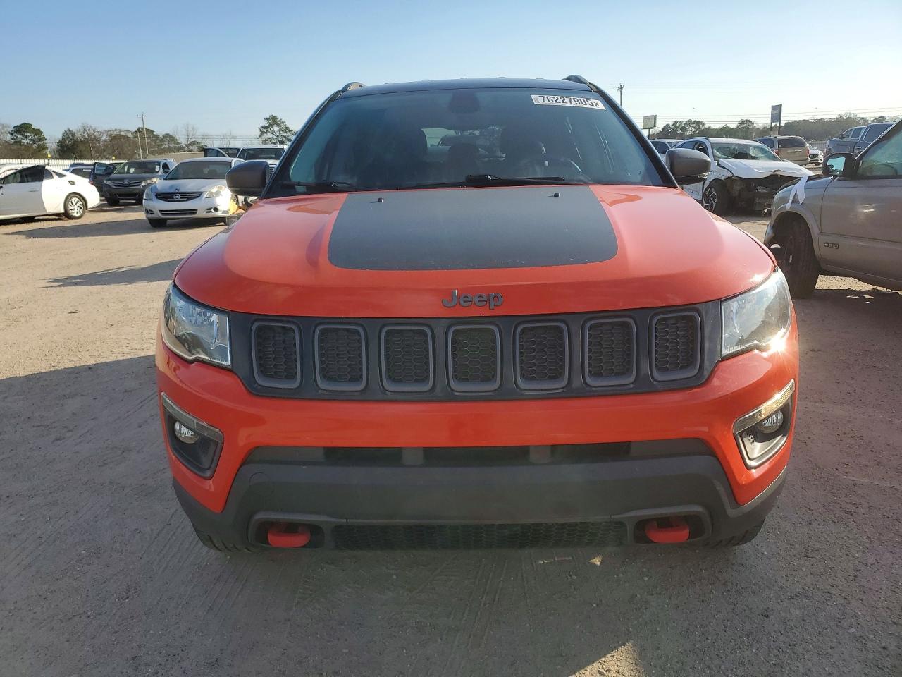 2019 JEEP COMPASS TRAILHAWK photo 5