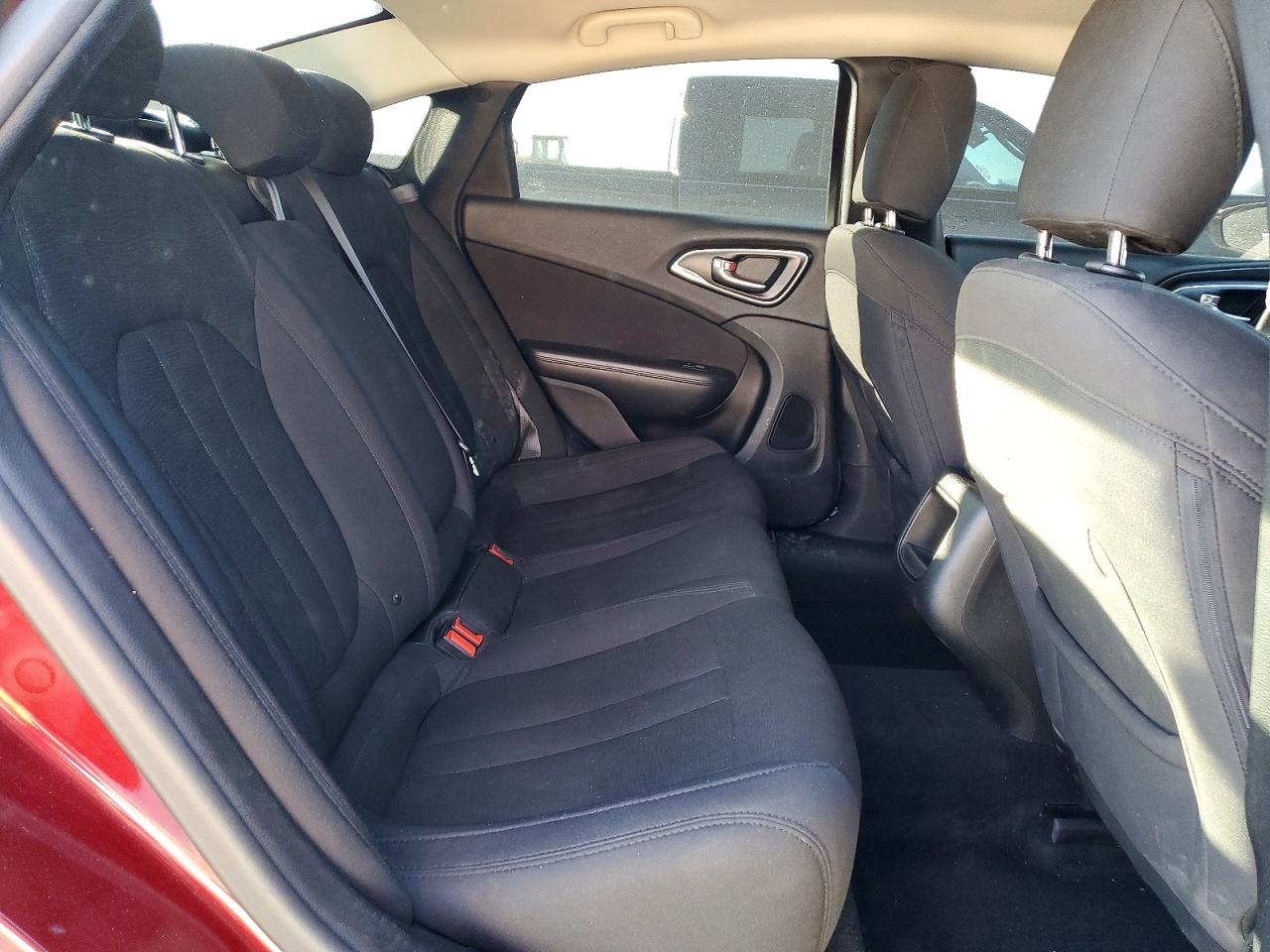 2016 CHRYSLER 200 LIMITED photo 19