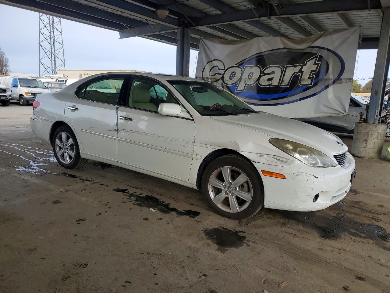 2005 LEXUS ES 330 photo 10
