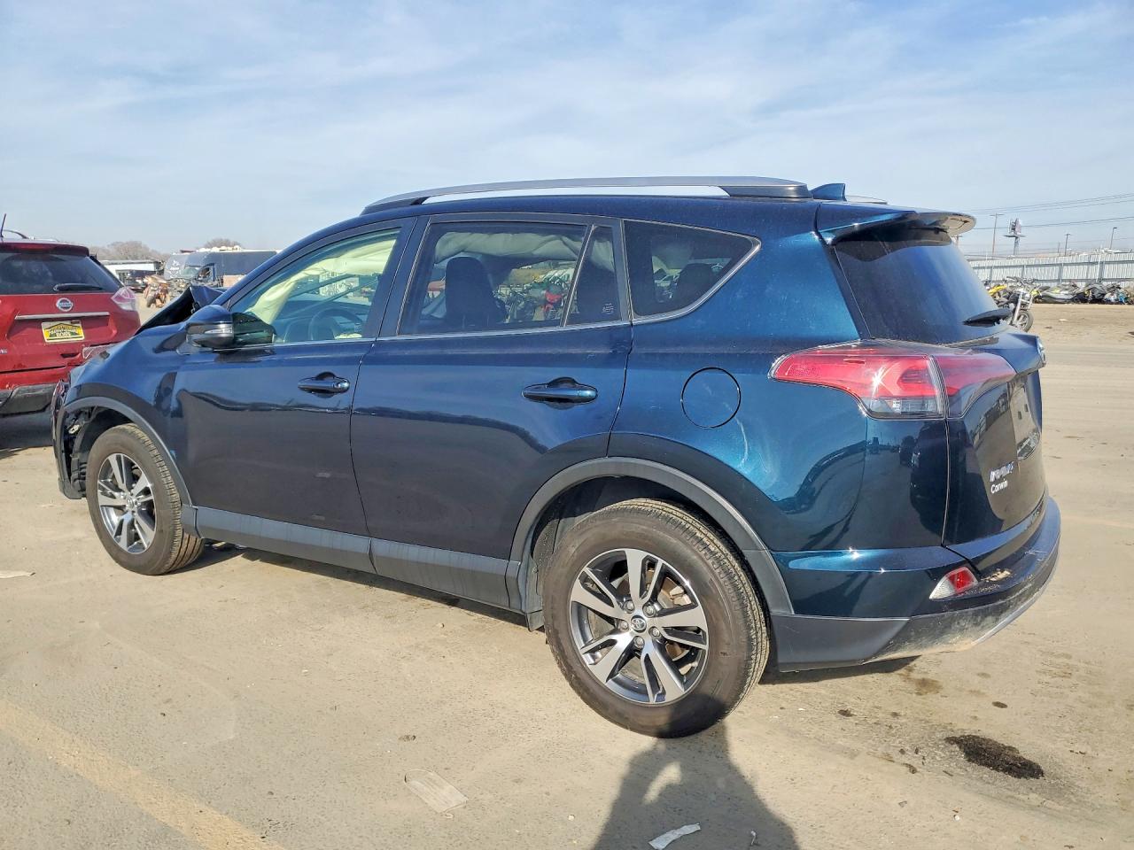 2018 TOYOTA RAV4 ADVENTURE photo 2