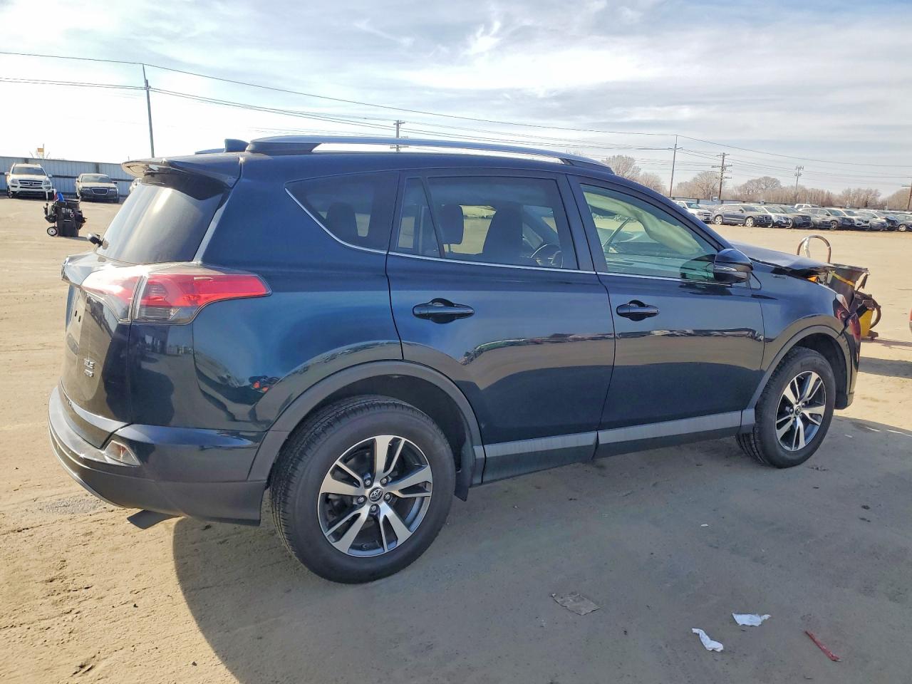 2018 TOYOTA RAV4 ADVENTURE photo 3