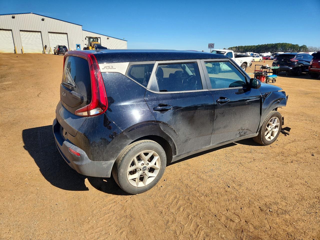 2022 KIA SOUL photo 3