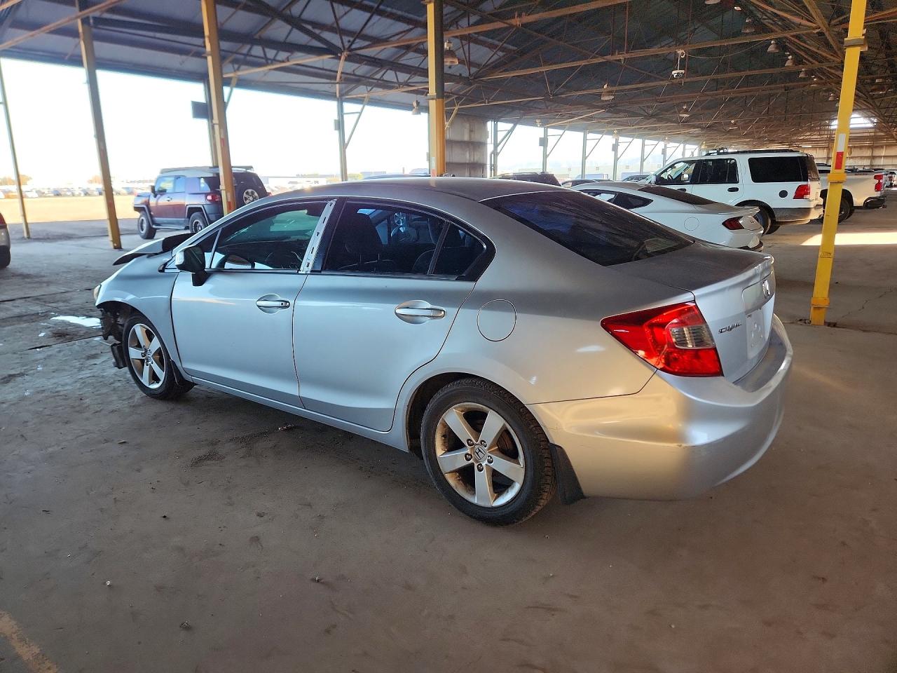 2012 HONDA CIVIC LX photo 4