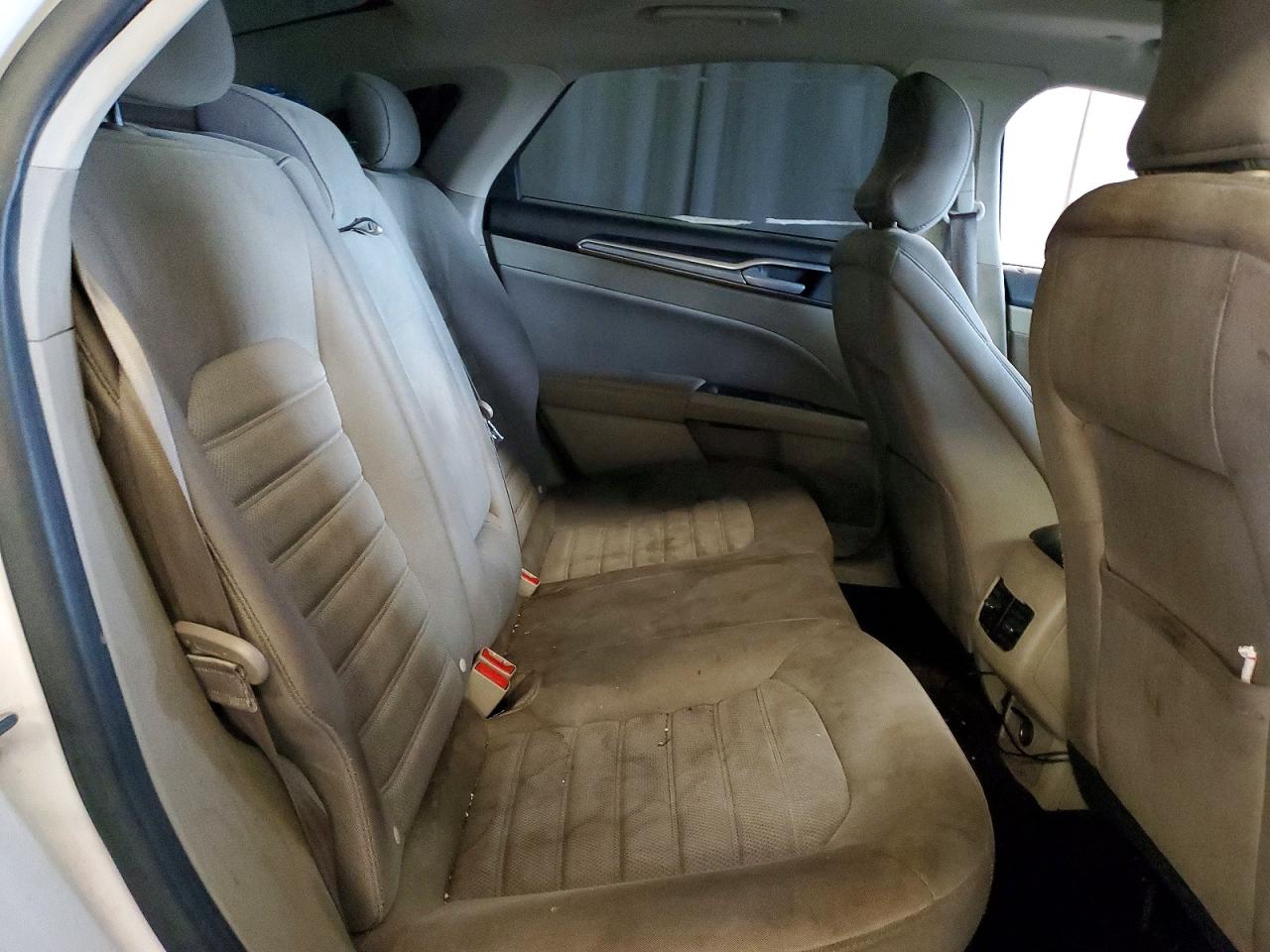 2019 FORD FUSION SE photo 28