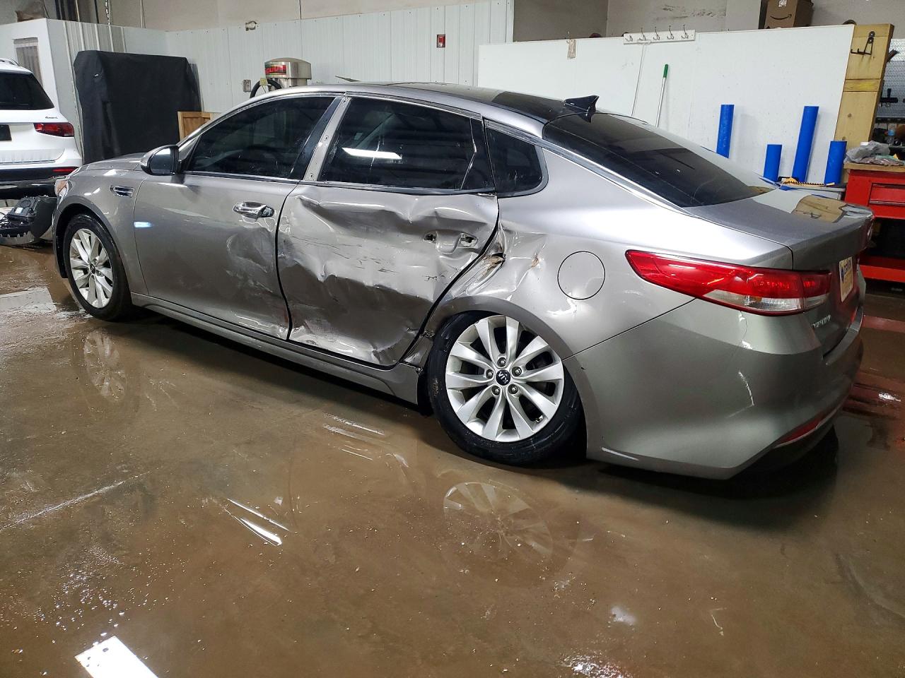 2016 KIA OPTIMA EX photo 3