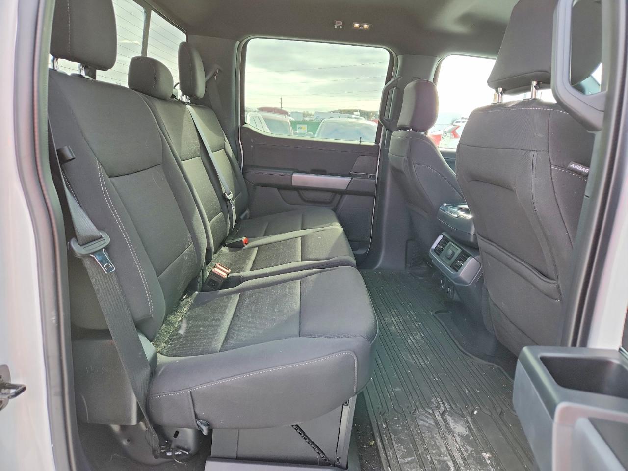 2025 FORD F150 XLT photo 19