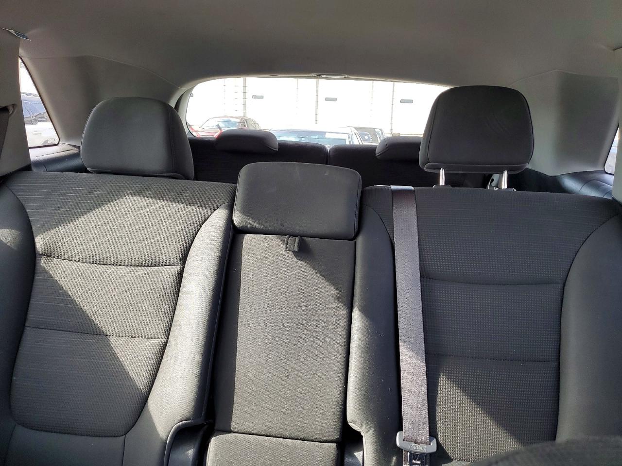 2015 KIA SORENTO LX photo 28