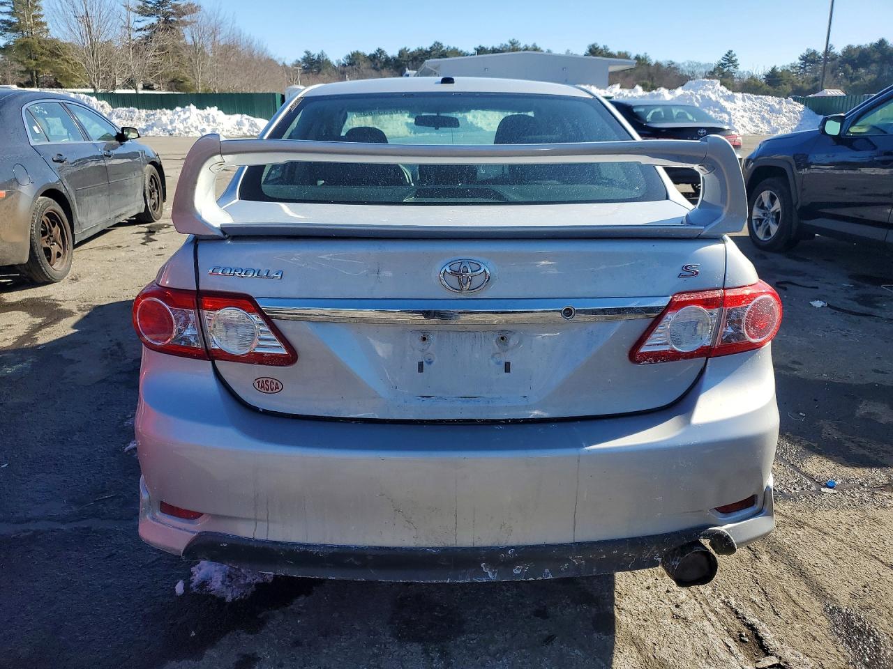 2013 TOYOTA COROLLA BASE photo 11
