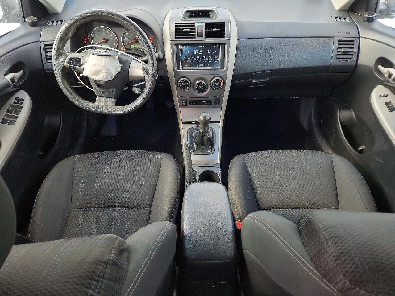 2013 TOYOTA COROLLA BASE photo 15