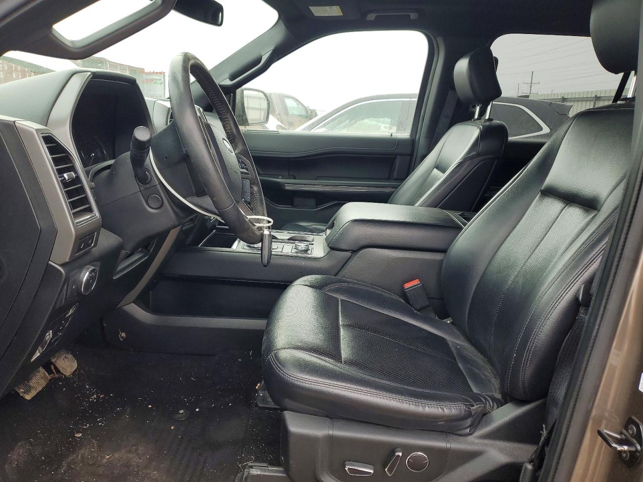 2019 FORD EXPEDITION MAX XLT photo 13