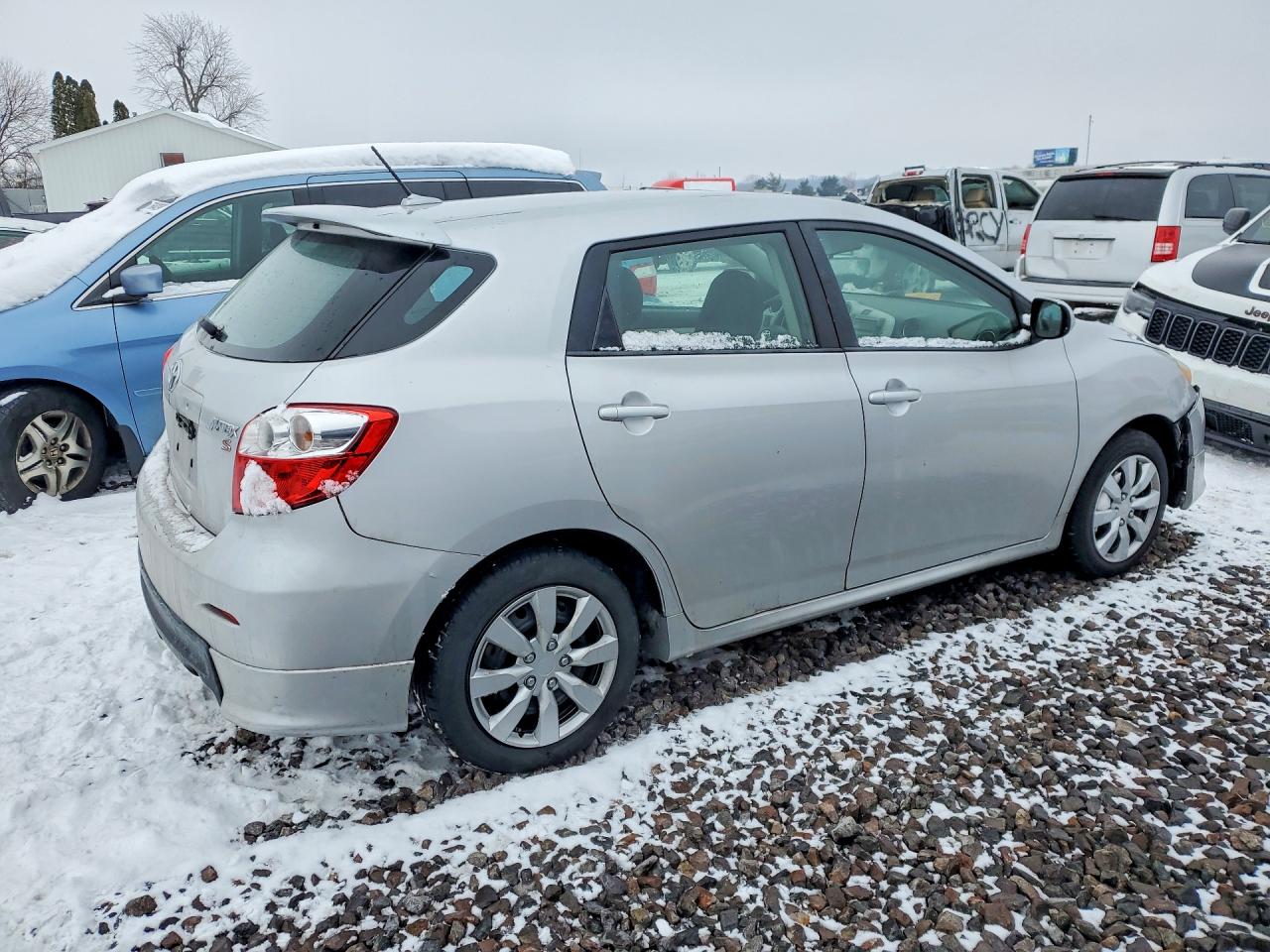 2010 TOYOTA COROLLA MATRIX S photo 3