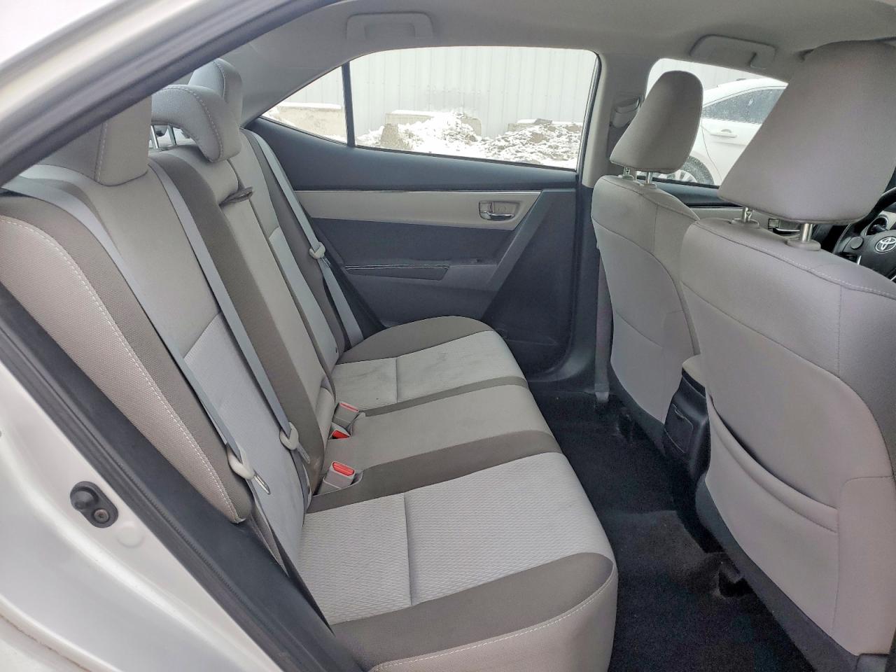 2017 TOYOTA COROLLA L photo 10