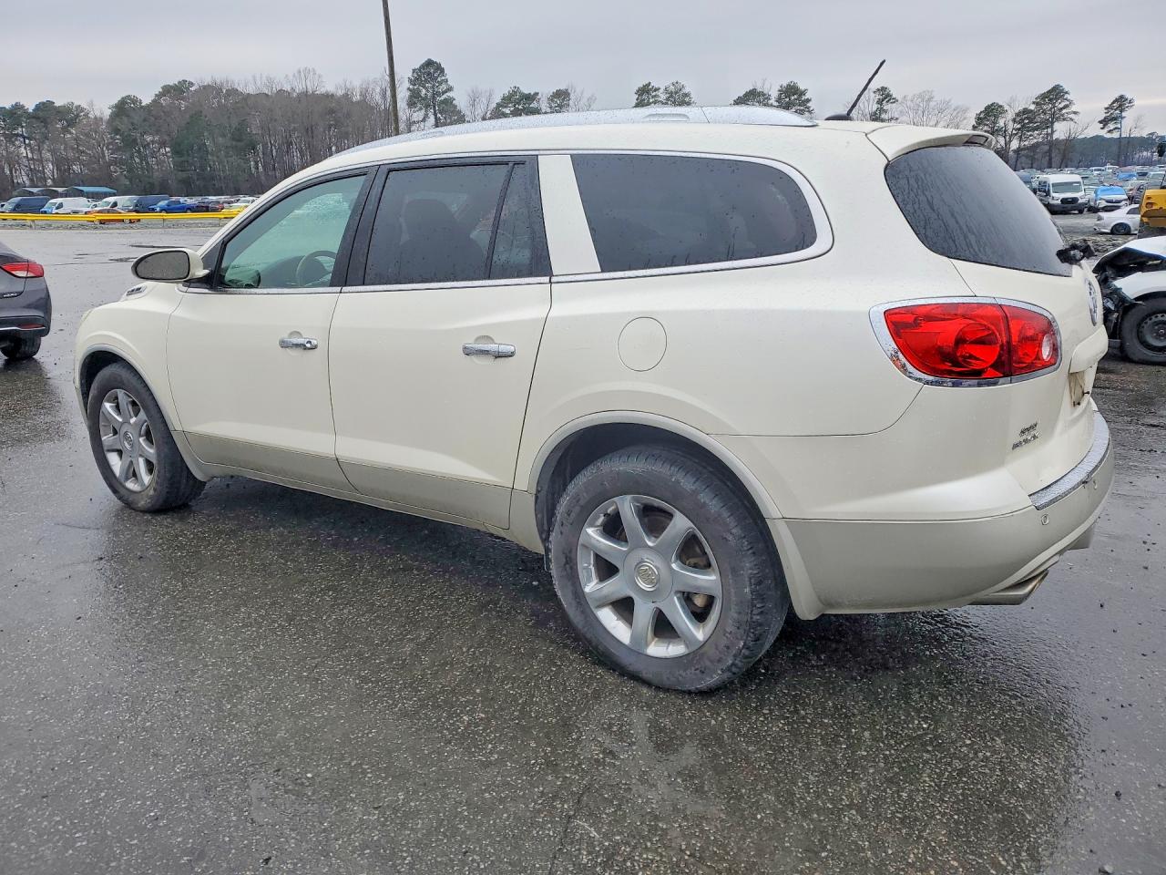 2010 BUICK ENCLAVE CXL photo 4