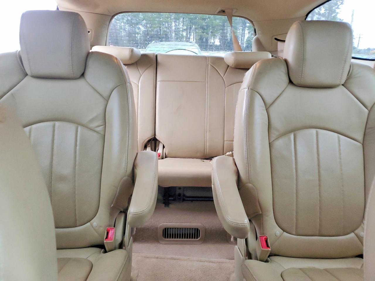 2010 BUICK ENCLAVE CXL photo 28