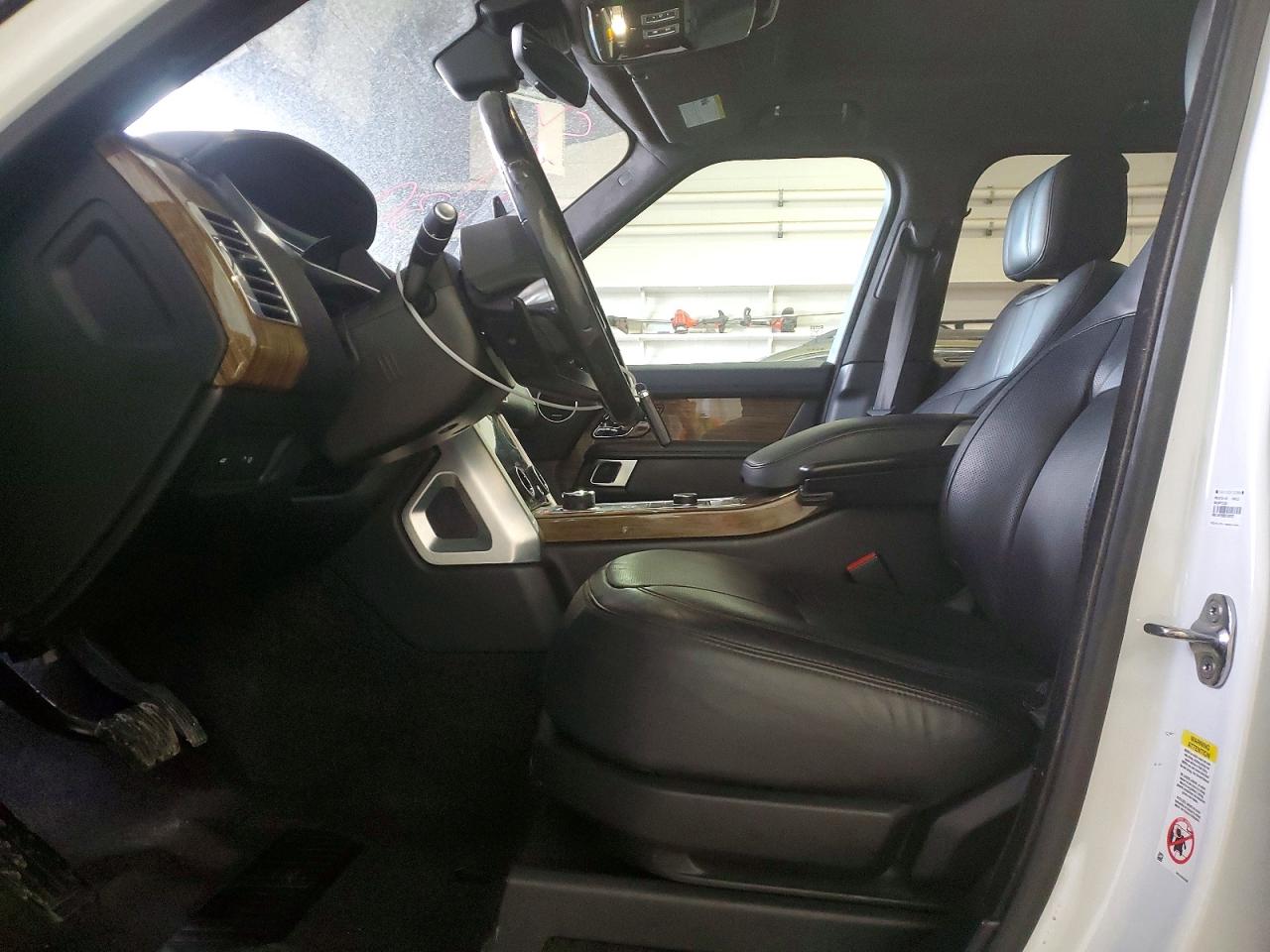 2020 LAND ROVER RANGE ROVER HSE photo 7
