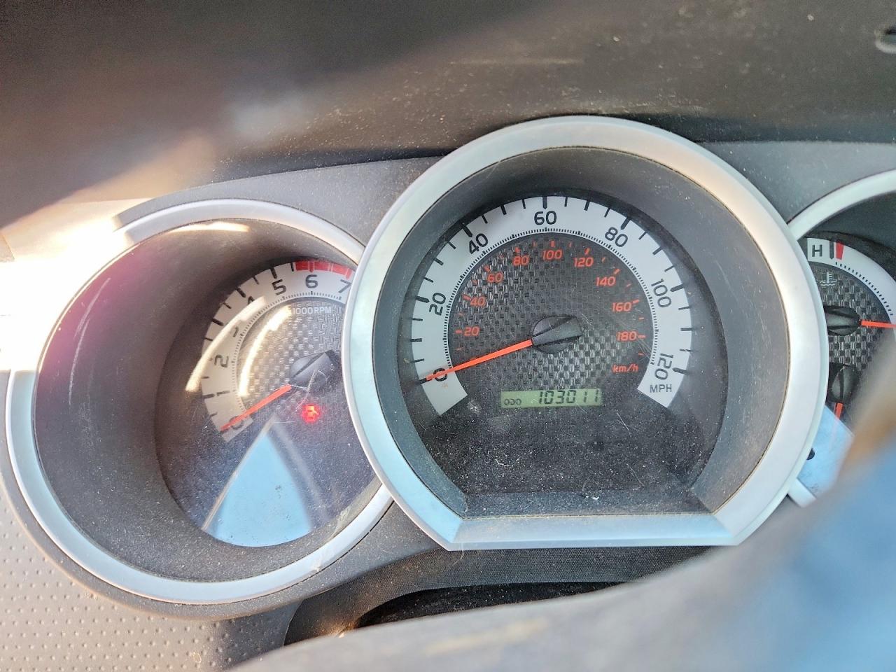 2012 TOYOTA TACOMA photo 17