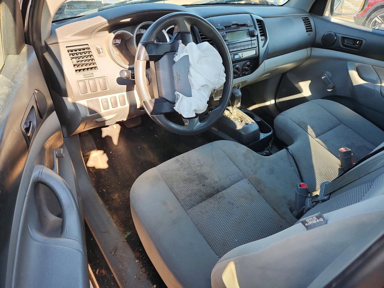 2012 TOYOTA TACOMA photo 15