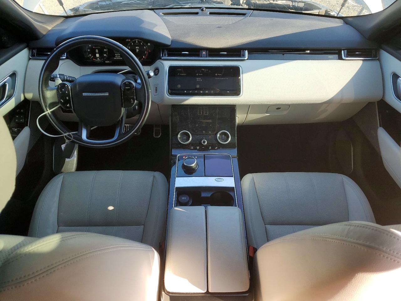 2018 LAND ROVER RANGE ROVER VELAR R-DYNAMIC SE photo 15
