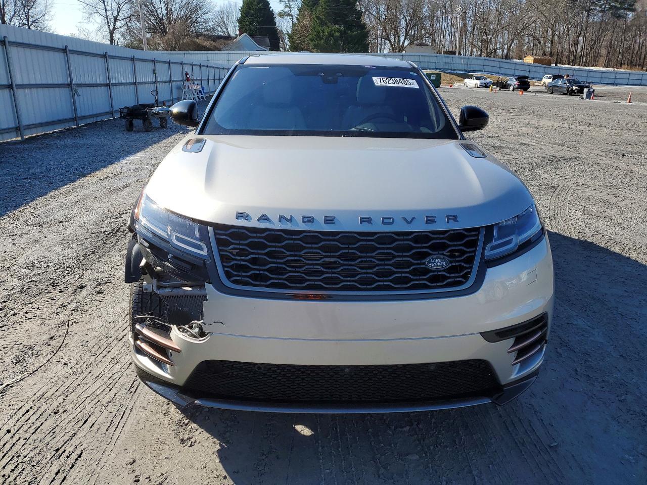 2018 LAND ROVER RANGE ROVER VELAR R-DYNAMIC SE photo 9