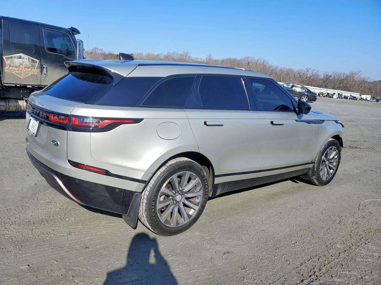 2018 LAND ROVER RANGE ROVER VELAR R-DYNAMIC SE photo 5