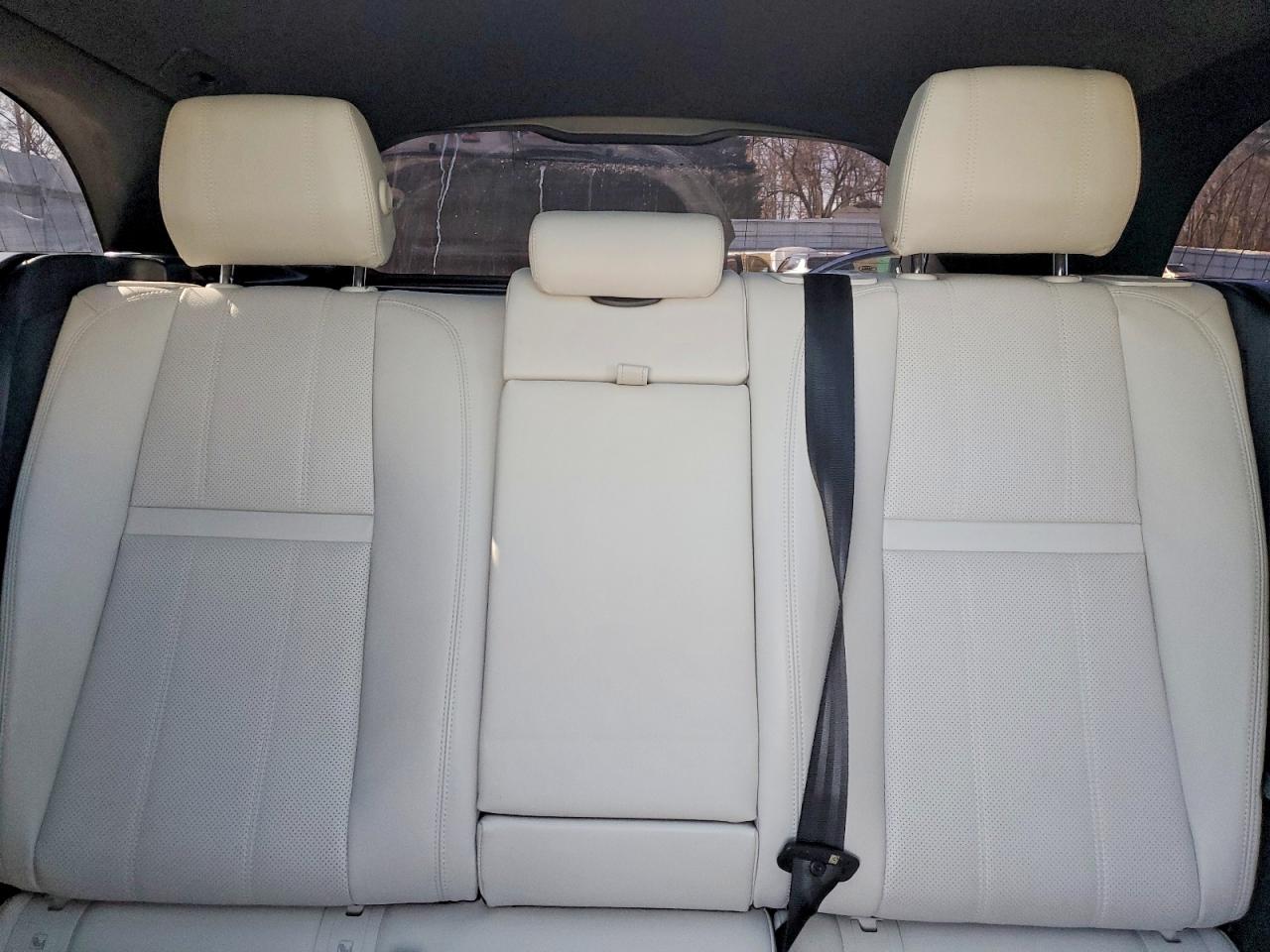 2018 LAND ROVER RANGE ROVER VELAR R-DYNAMIC SE photo 19