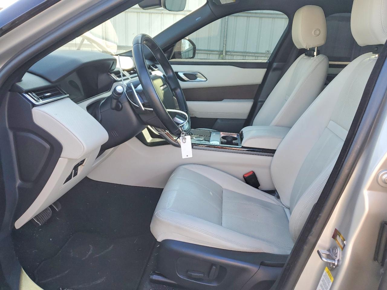 2018 LAND ROVER RANGE ROVER VELAR R-DYNAMIC SE photo 13