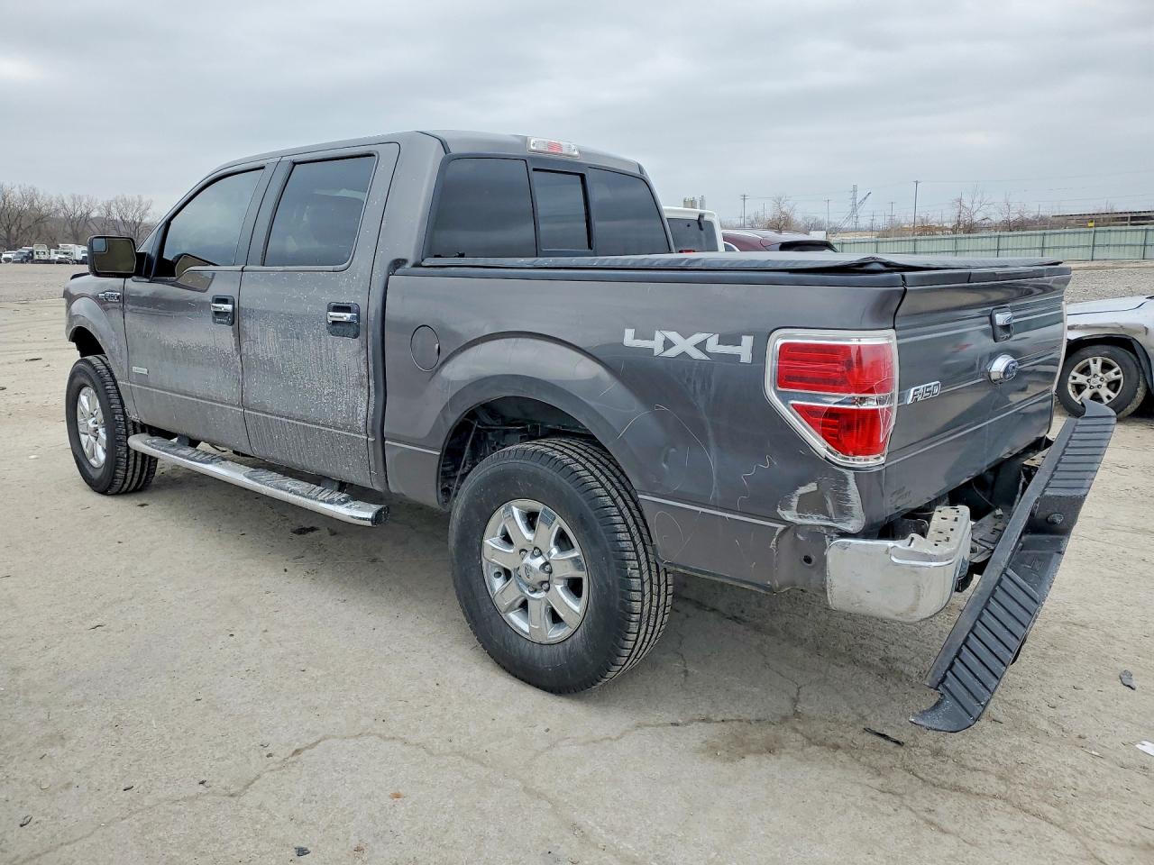 2013 FORD F150 SUPERCREW photo 2
