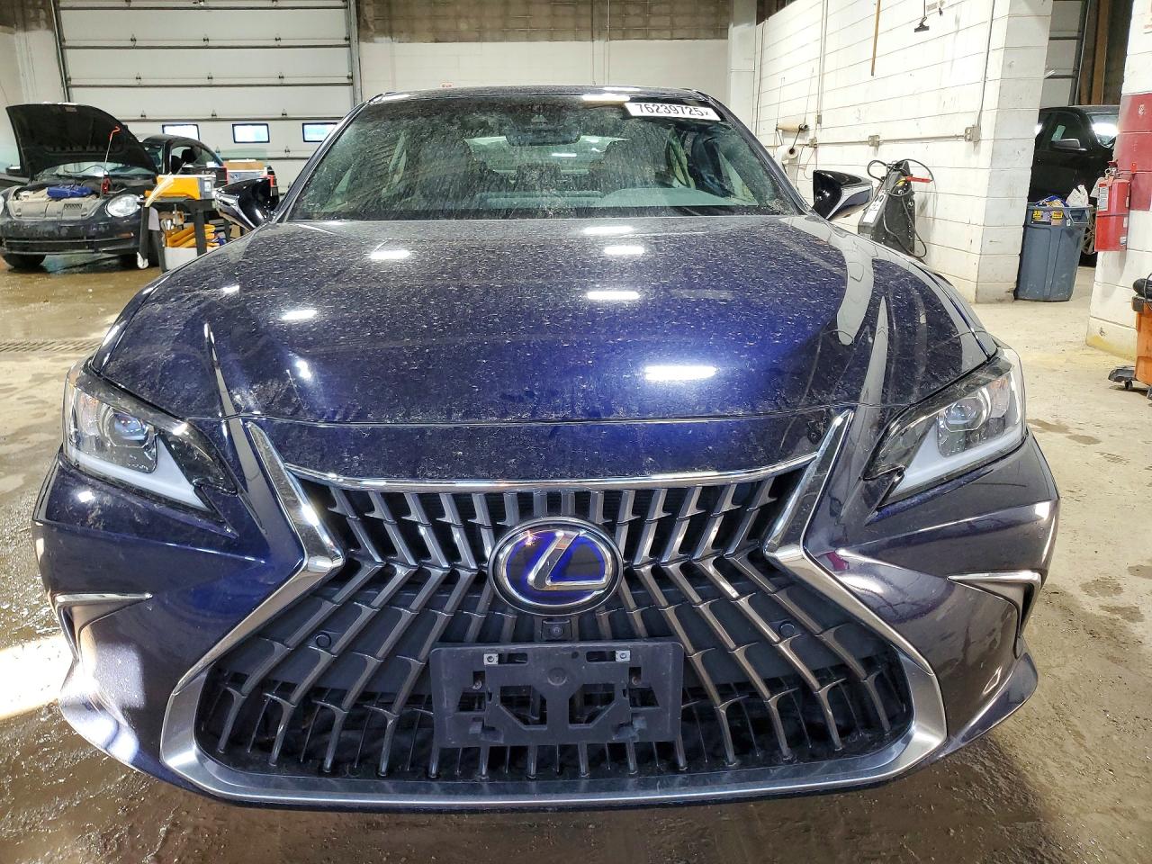 2022 LEXUS ES 300H BASE photo 5