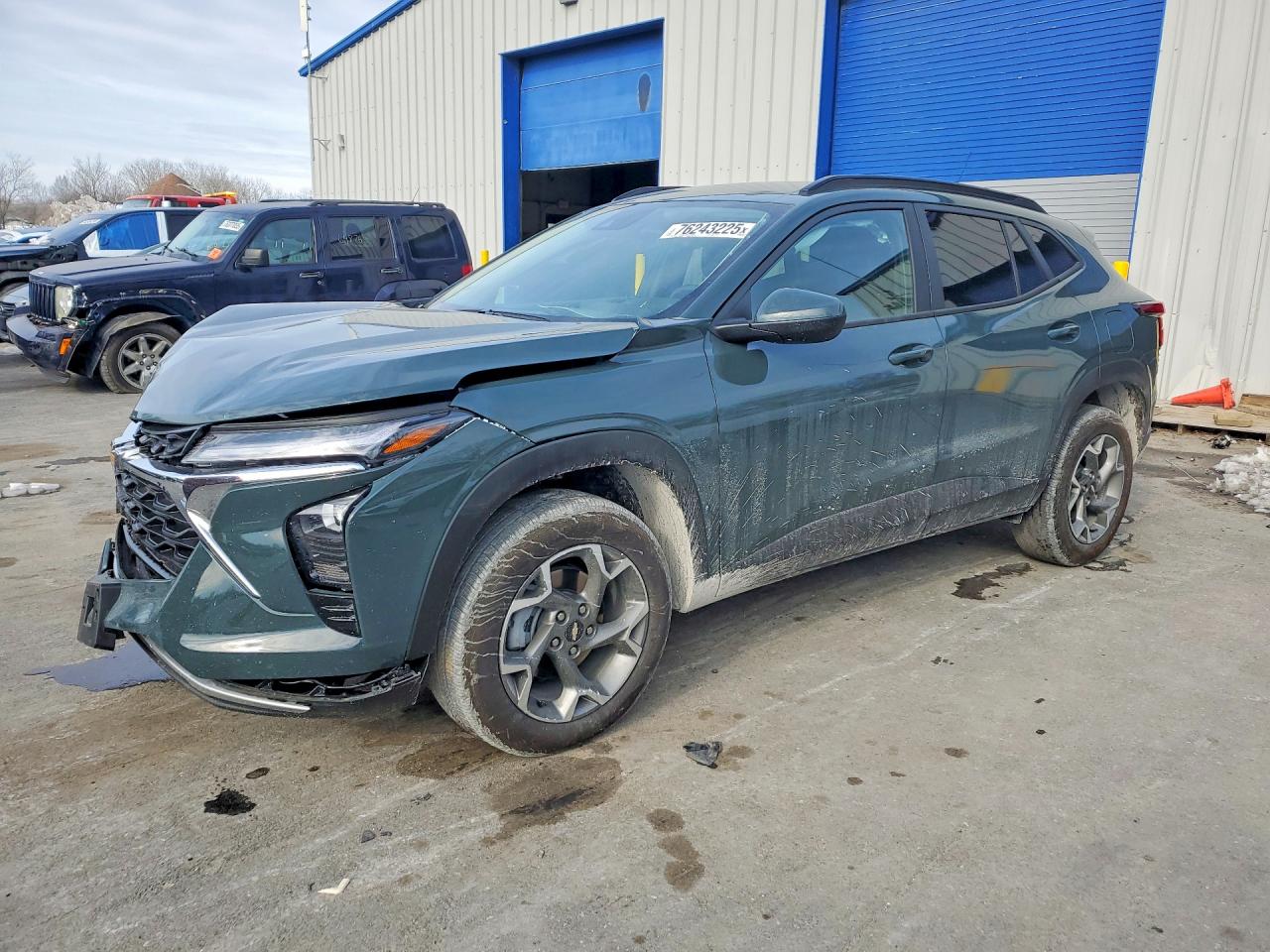 2025 CHEVROLET TRAX