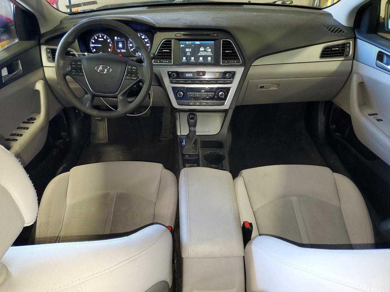 2017 HYUNDAI SONATA SE photo 15