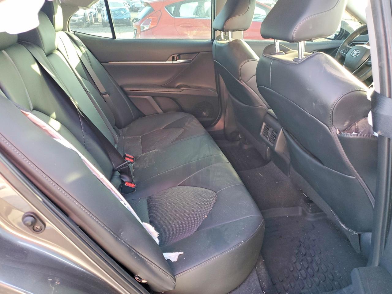 2024 TOYOTA CAMRY XLE photo 10