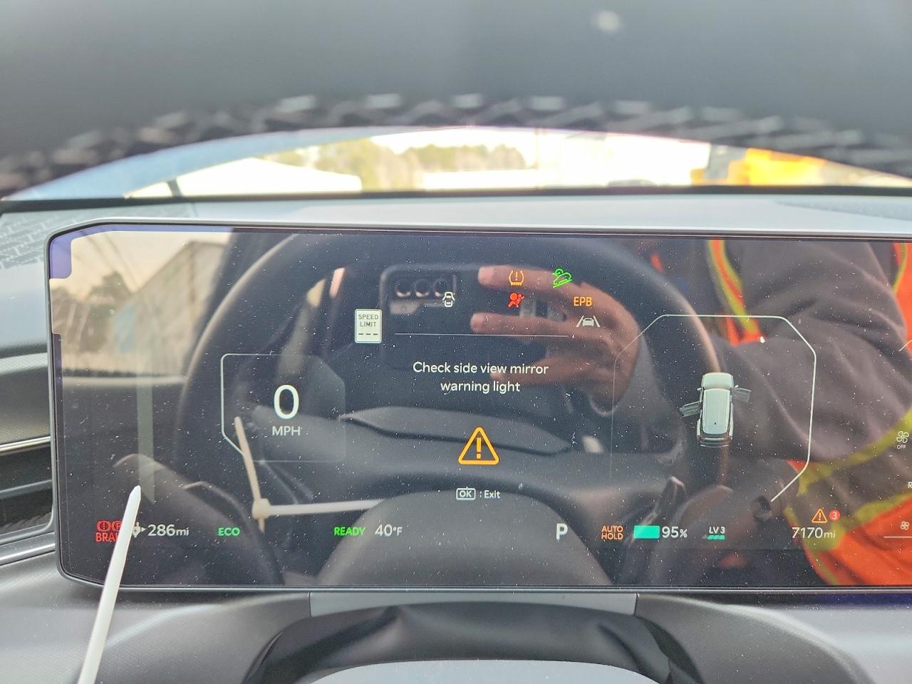 2026 KIA EV9 LAND photo 25