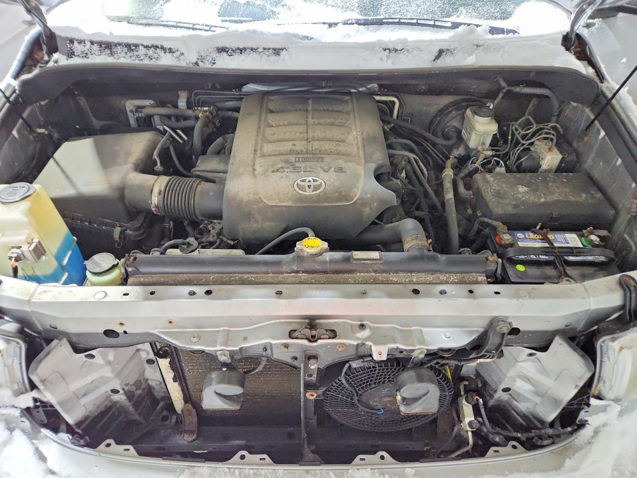 2012 TOYOTA SEQUOIA SR5 photo 34